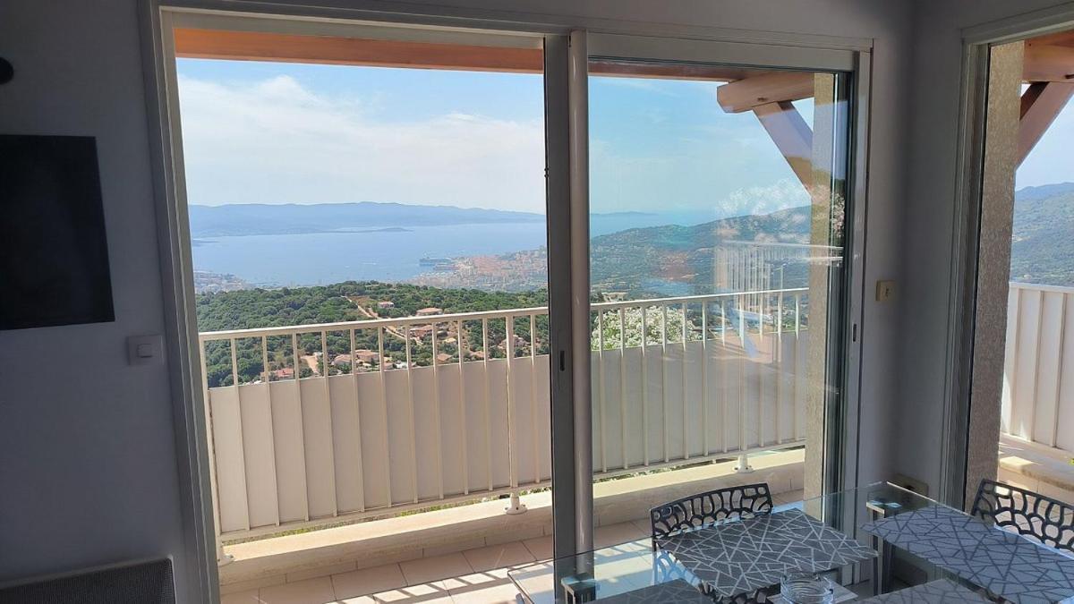 Gites Sassone, Vue Panoramique Sur Ajaccio Et La Mer Alata Exterior foto