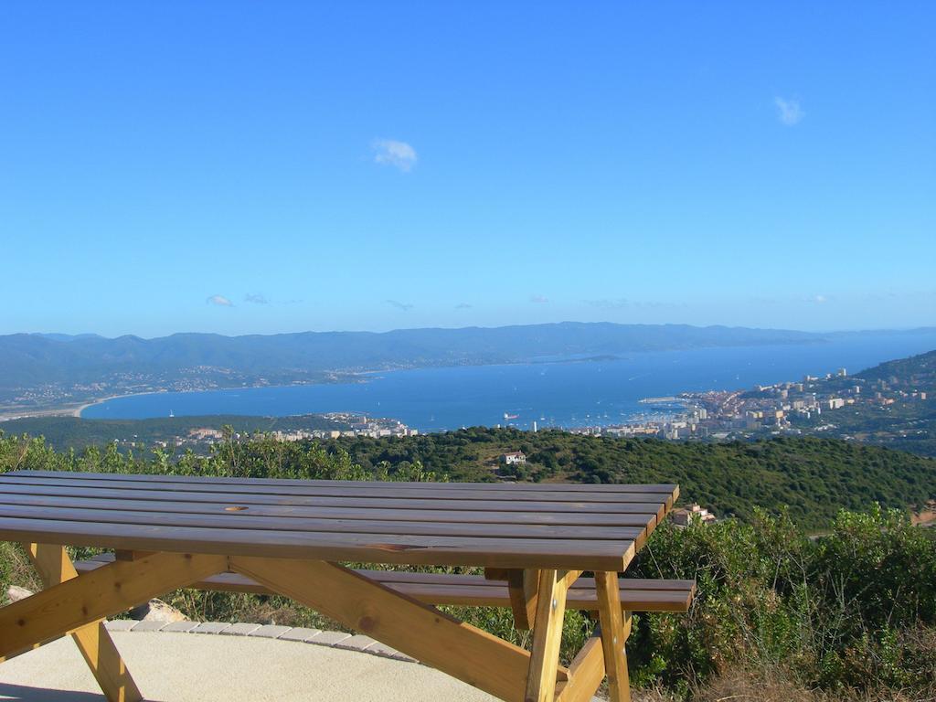 Gites Sassone, Vue Panoramique Sur Ajaccio Et La Mer Alata Zimmer foto