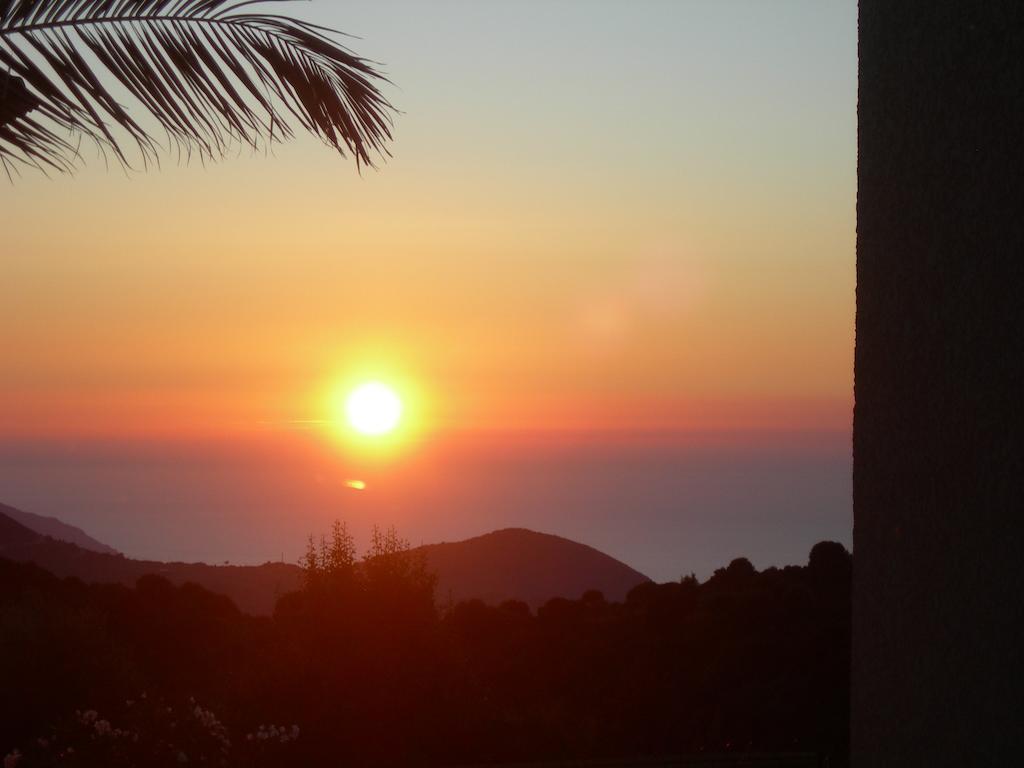 Gites Sassone, Vue Panoramique Sur Ajaccio Et La Mer Alata Zimmer foto